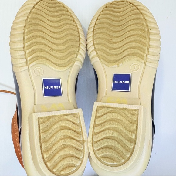 Tommy Hilfiger Navy and Tan Winter Duck Rain Boots Sz7 Classic Timeless Preppy - Picture 12 of 13